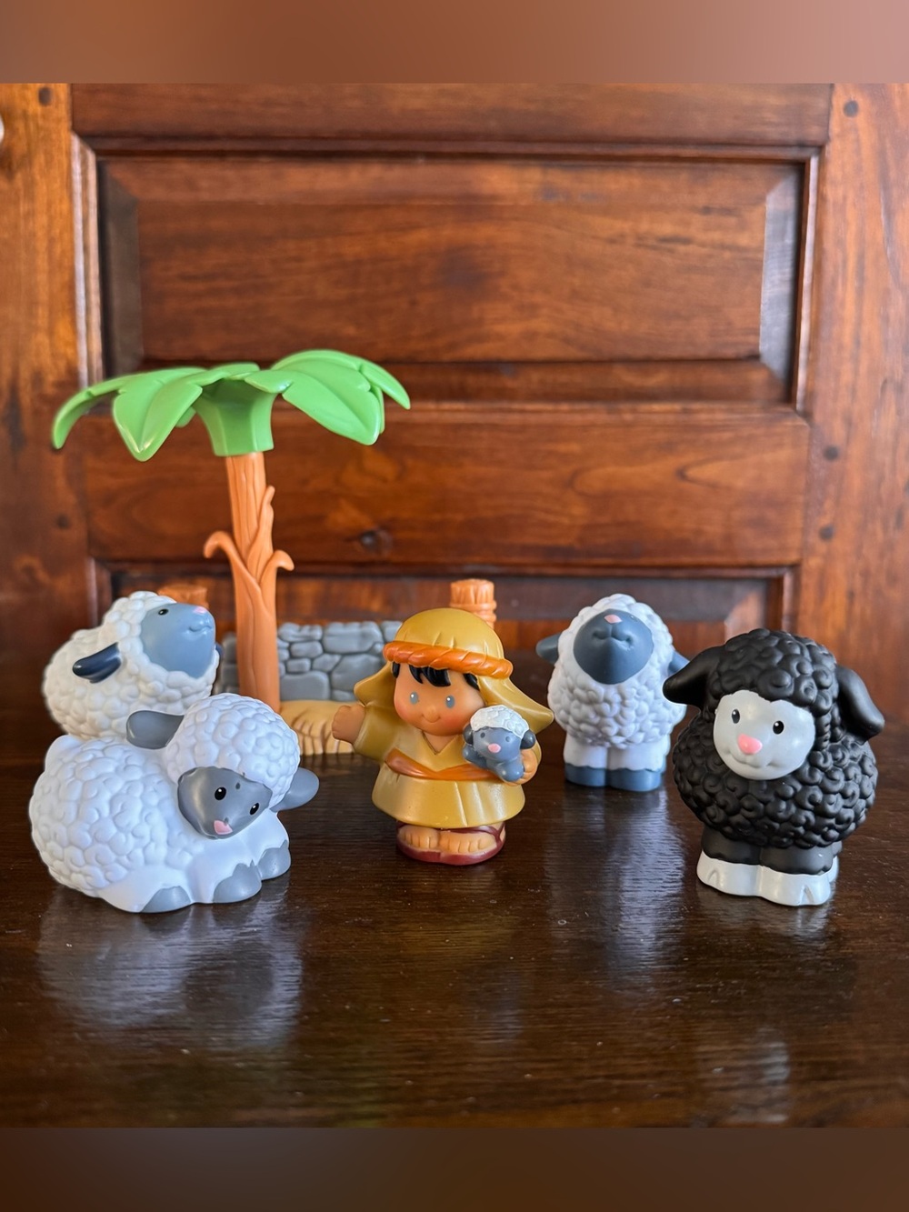 Fisher Price Little People Christmas Nativity Lil Shepherd Sheep Palm Tree Set